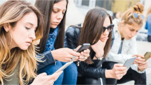 Looking social media in the mirror | Effects on self image eating disorder facts