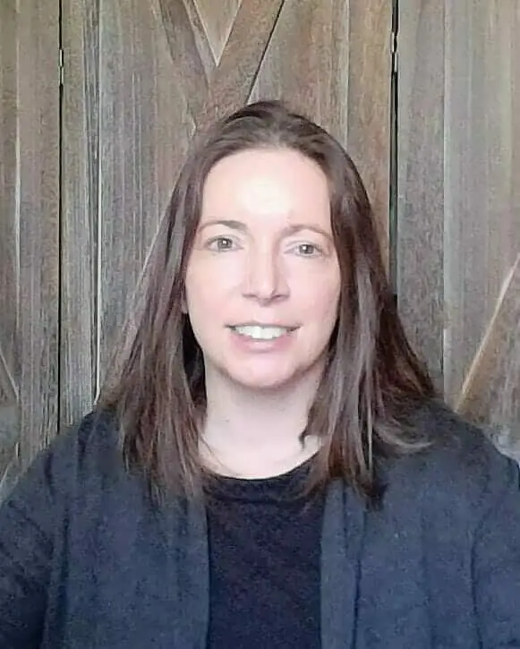 Alison Grabell, headshot