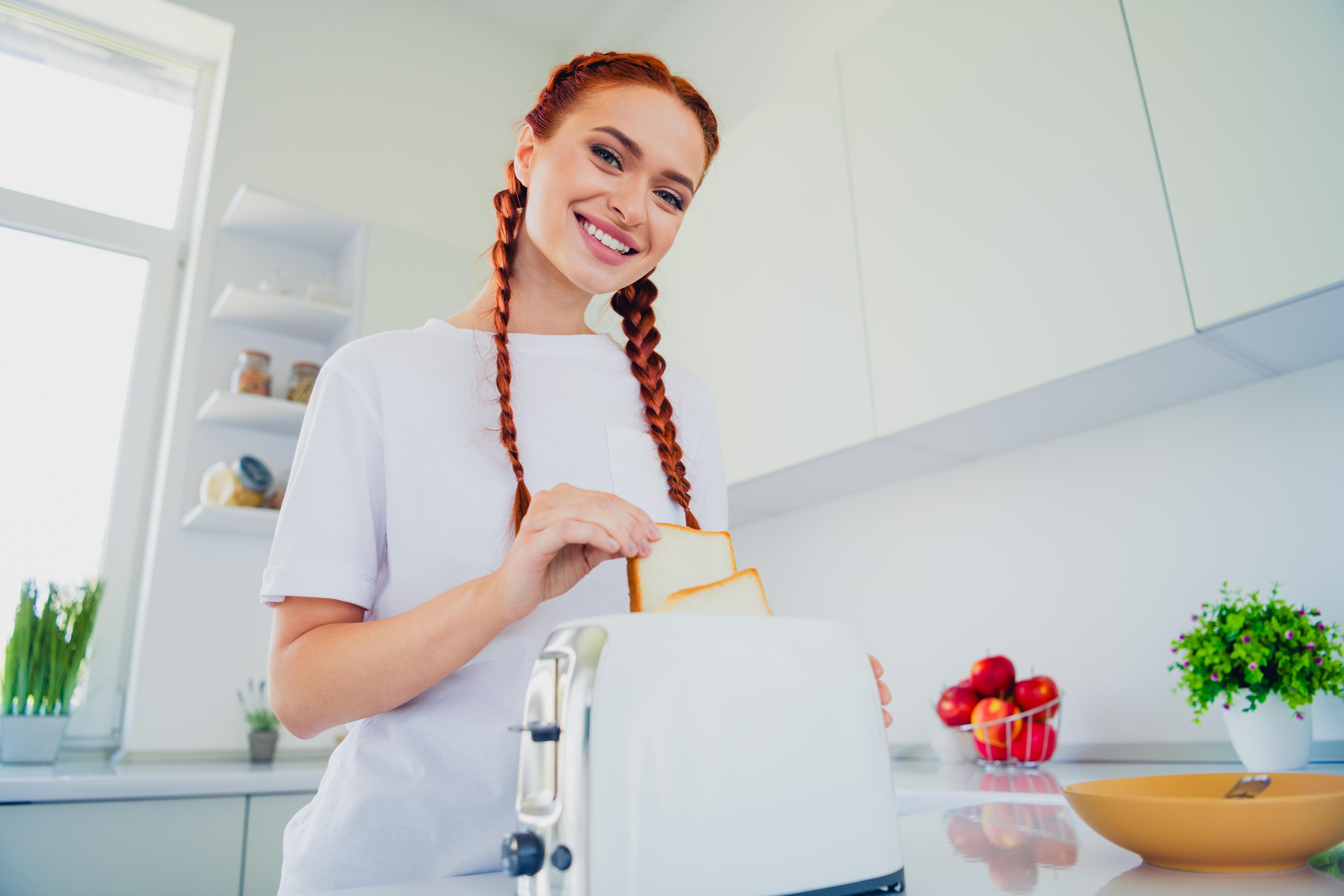 Read more about the article What Is The Burnt Toast Theory? (6 Ways To Crush Your Day)