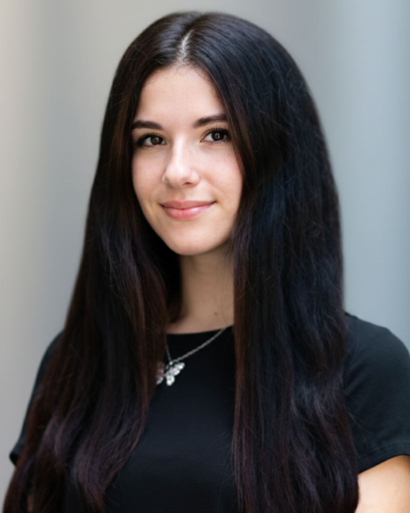 Eliza Watson B.A. Therapist Associate Supervised by a Licensed Clinician