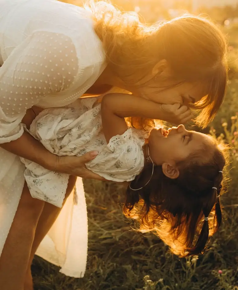 Read more about the article Fearful Avoidant Attachment: 3 Steps to Reclaim Your Crown