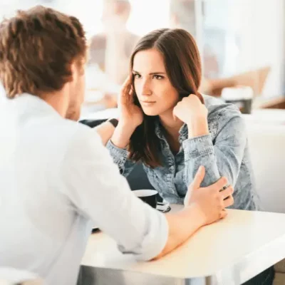 picture of couple arguing